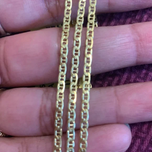 COPY - 10kt Gold Mariner Link Chain - 2.5mm - 20